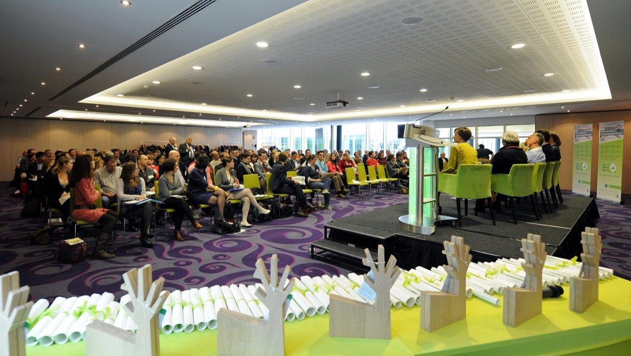 Newsroom_140318_Ecodynamische_onderneming_Entreprise_ecodynamique_Salle_thumb_169_1395162405_1395162404